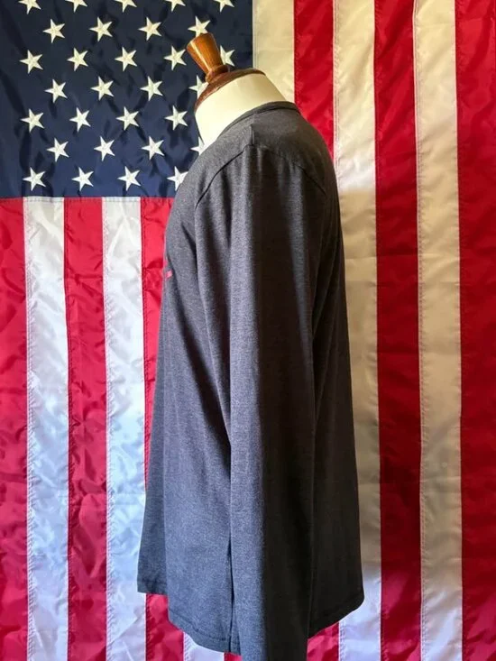 Texas Tech University Red Raiders long-sleeve Under Armour T-shirt - Picture 4 of 4